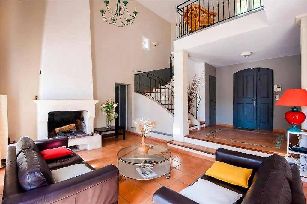 Villa Villa-Provence-Pont-Royal Mallemort France