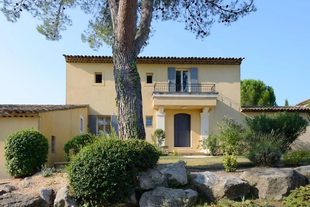 Villa-Provence-Pont-Royal Mallemort France