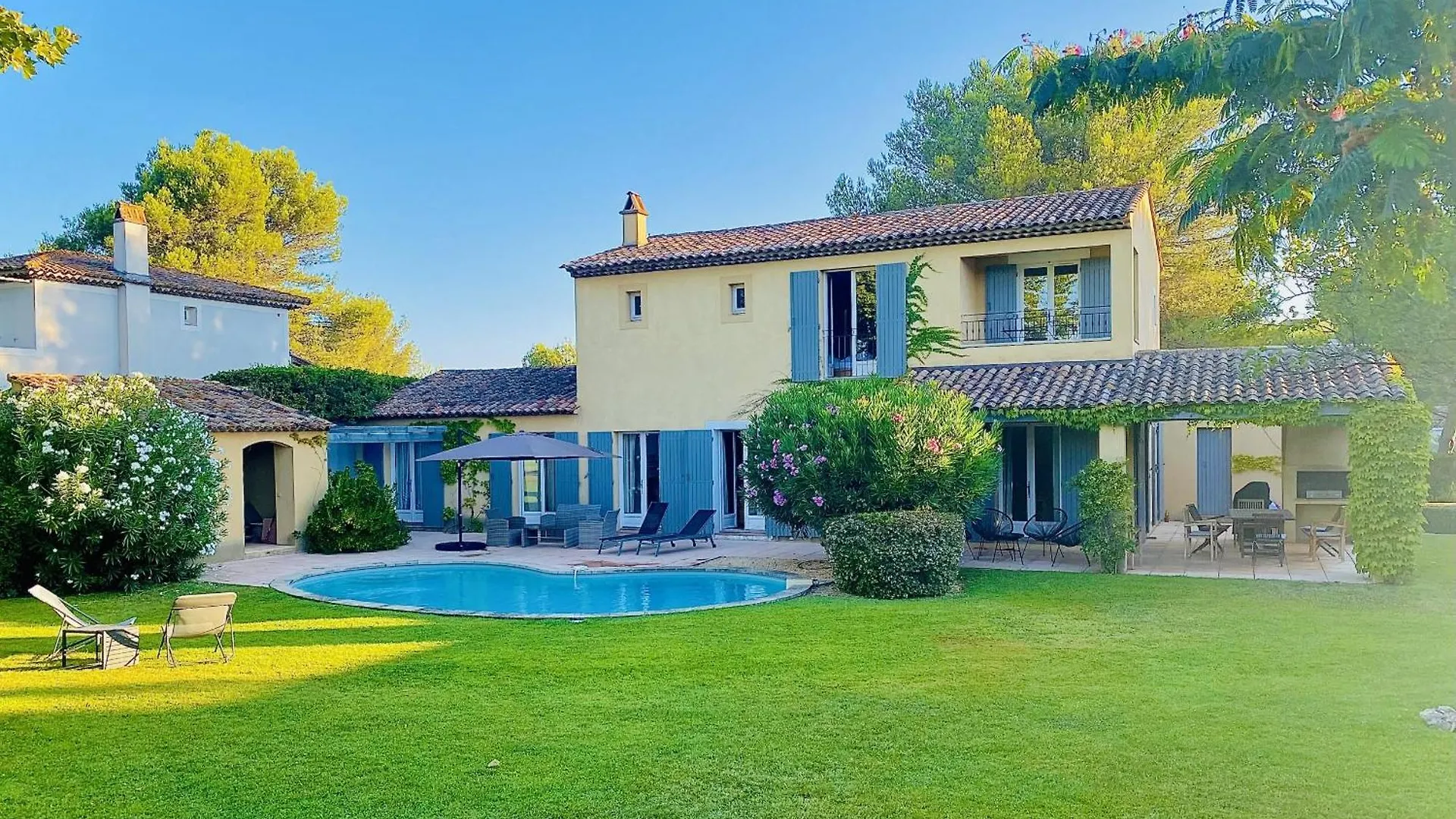 Villa-Provence-Pont-Royal Mallemort France